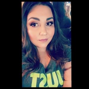 Meet your Posher, Sonia